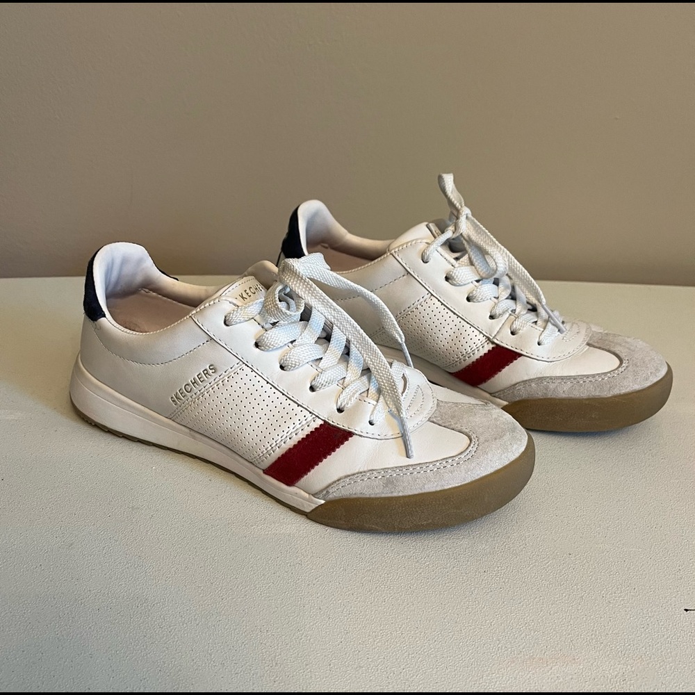 White Leather Sketchers size 7-7 1/2